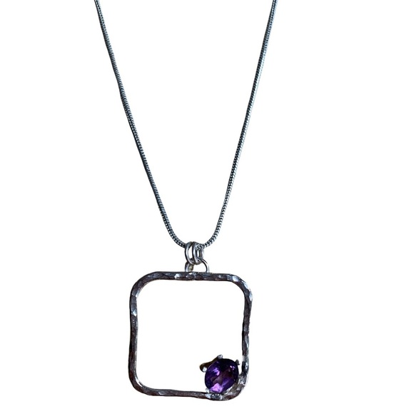 Artisan made sterling pendant with 2 carat plus amethyst stone. - Picture 3 of 11